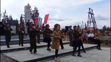 Кыайыы 81 сылынан эҕэрдэлиибит